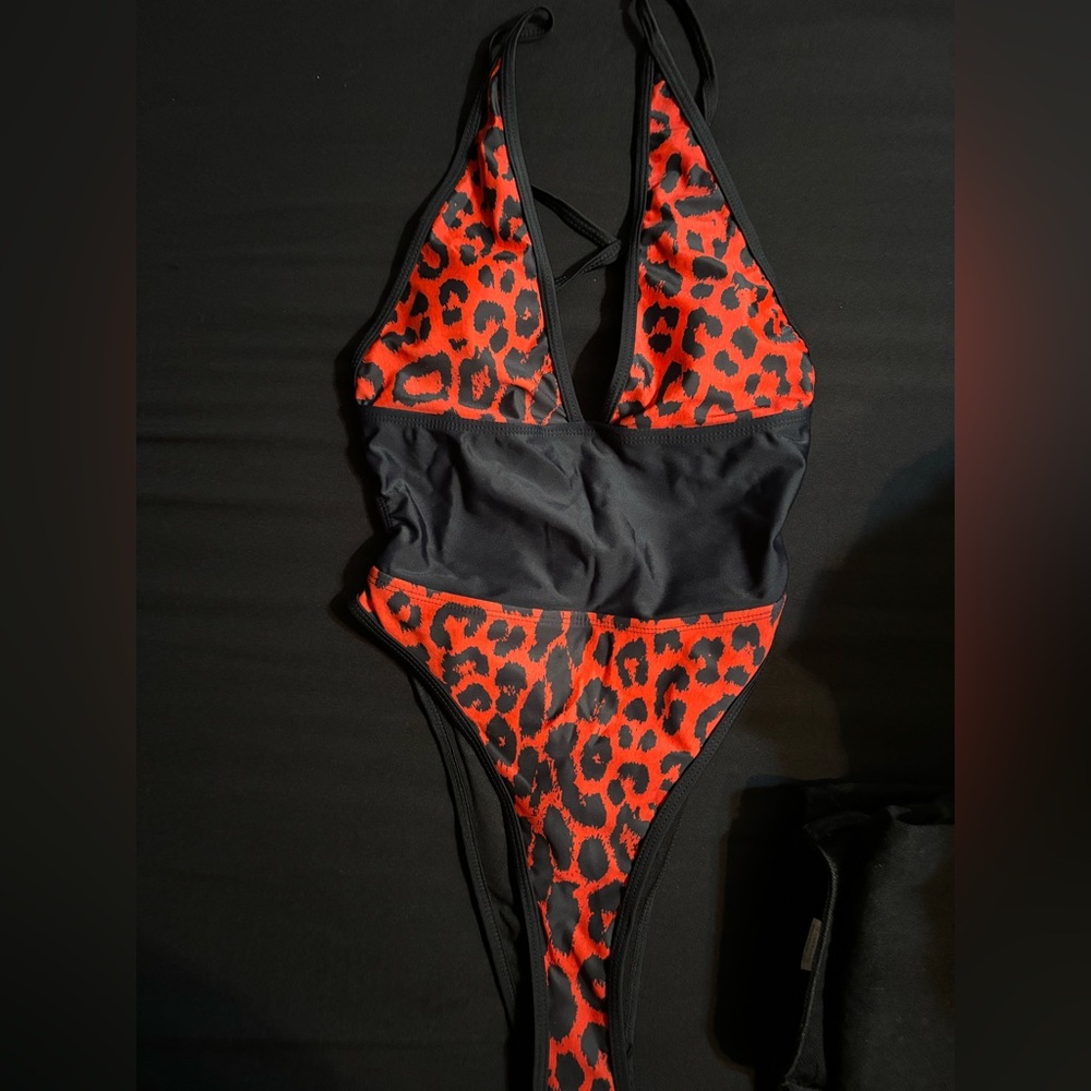 Bathing suit